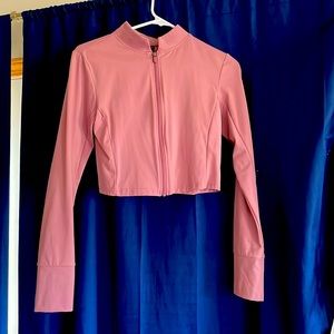 Adorable crop jacket with thumb holes!